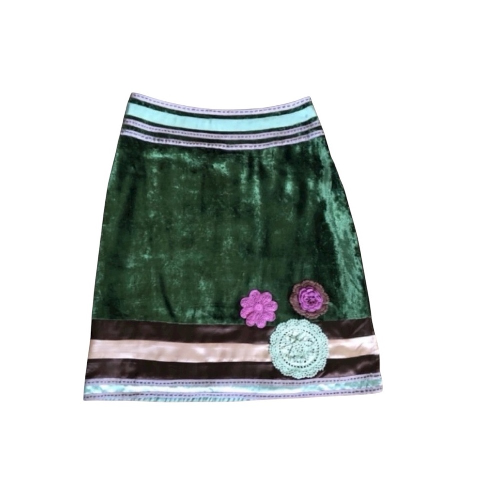 Carbon Orchid vintage vibe velvet skirt with embroidered floral accents size 10